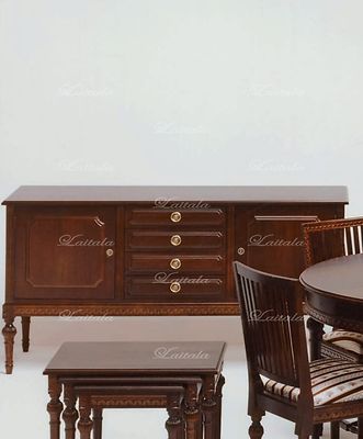 Kustavilainen astiakaappi 132