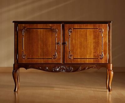 Talonpoikaisrokokoo kaappi 233