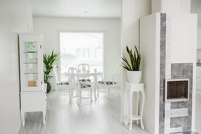 Talonpoikaisrokokoo kukkapylväs 223