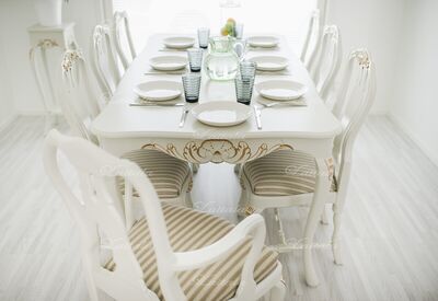 Talonpoikaisrokokoo ruokapöytä. 175x90+40+40