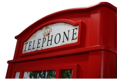 Puhelinkoppi työpöytä vaatekaapilla