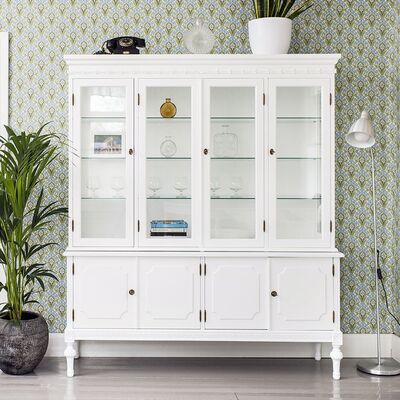 Kustavilainen hopeakaappi 129