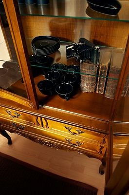 Talonpoikaisrokokoo hopeakaappi 230