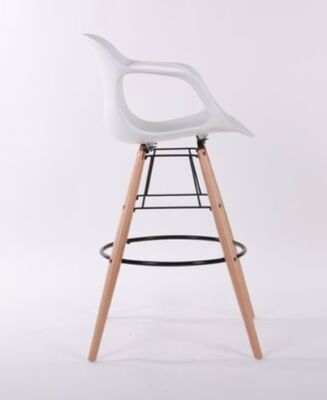 Ringsted A baarituoli valkoinen