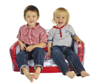 Cars  sohva valkoharmaa