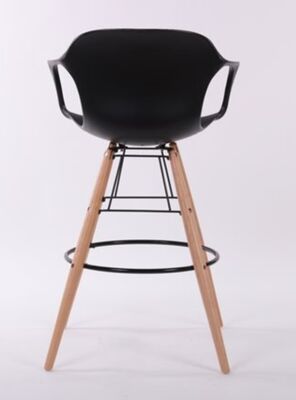 Ringsted A baarituoli musta