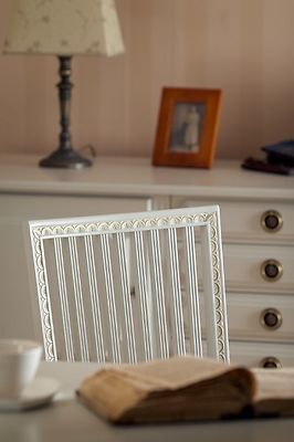 Kustavilainen ruokaryhmä. 150x100+50+50+6-tuolia