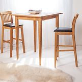 Ronny baariryhmä. Pöytä 80x80+2-tuolia tammi