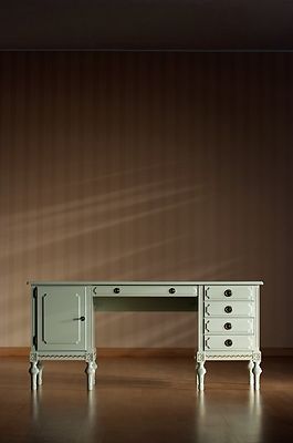 Kustavilainen kirjoituspöytä 145