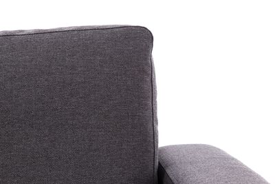 Marja kulmadivaani vuoteella